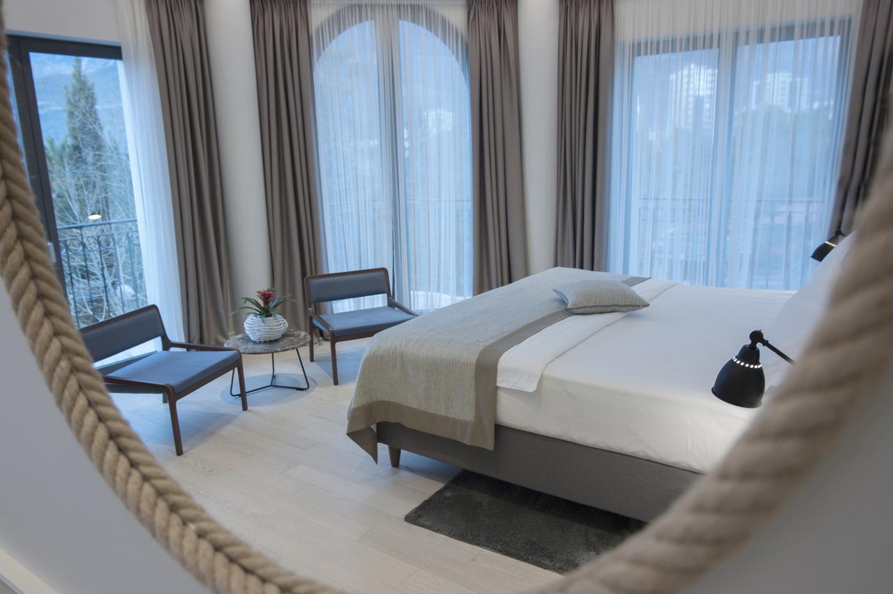 Hotel Majestic Budva Exterior photo